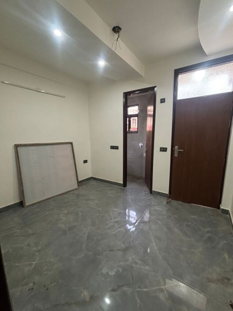 Room, palm-residency-chhatarpur 1 Bedroom 400 Sq.Ft. Apartment In Chattarpur Delhi 9750616
