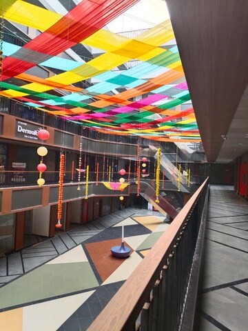  Shop – Exterior View View at Suntwilight Phase 2, Sector 27 Yamuna Expressway - for Rent