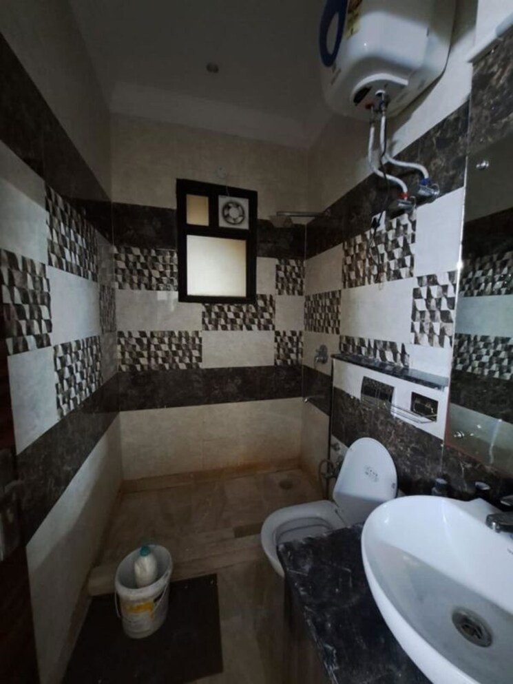 Team Area, ss-mayfield-gardens 2 Bedroom 1150 Sq.Ft. Builder Floor In Sector 51 Gurgaon 9750650