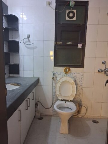 Bathroom in 2 BHK Builder Floor at SS Mayfield Gardens, Sector 51 – for Rent