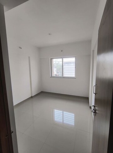 Room in 1 BHK Apartment at Omkar Park Dhankawadi, Dhankawadi – for Rent