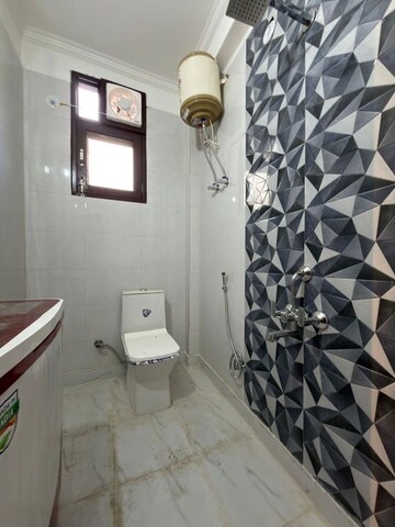 Bathroom in 1 BHK Builder Floor at Saket – for Rent