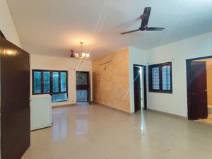 Room in 3 BHK Builder Floor at M2K Symphony Floors, Sector 51 – for Rent
