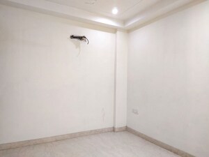 Room in 3 BHK Builder Floor at East Of Kailash – for Sale