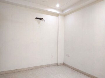 Room in 3 BHK Builder Floor at East Of Kailash – for Sale