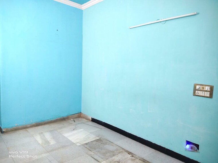 Room, east of kailash 2 Bedroom 1200 Sq.Ft. Builder Floor In East Of Kailash Delhi 9750710
