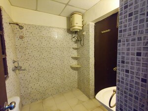 Bathroom in 3 BHK Builder Floor at SS Mayfield Gardens, Sector 51 – for Rent