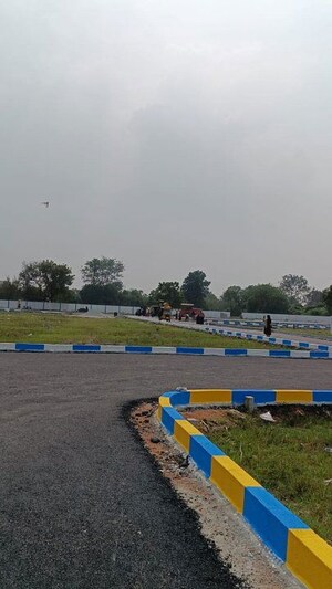  Plot For Sale in Putlur