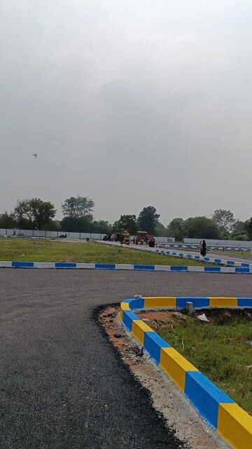  Plot For Sale in Putlur