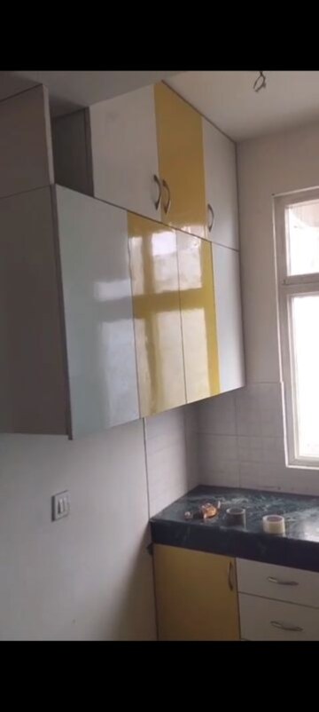 Room in 1 BHK Apartment at Shree Vardhman Green Court, Sector 90 – for Sale