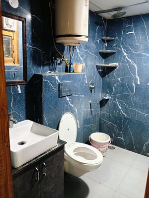 Team Area in 2.5 BHK Builder Floor at Unitech South City II, Sector 50 – for Rent