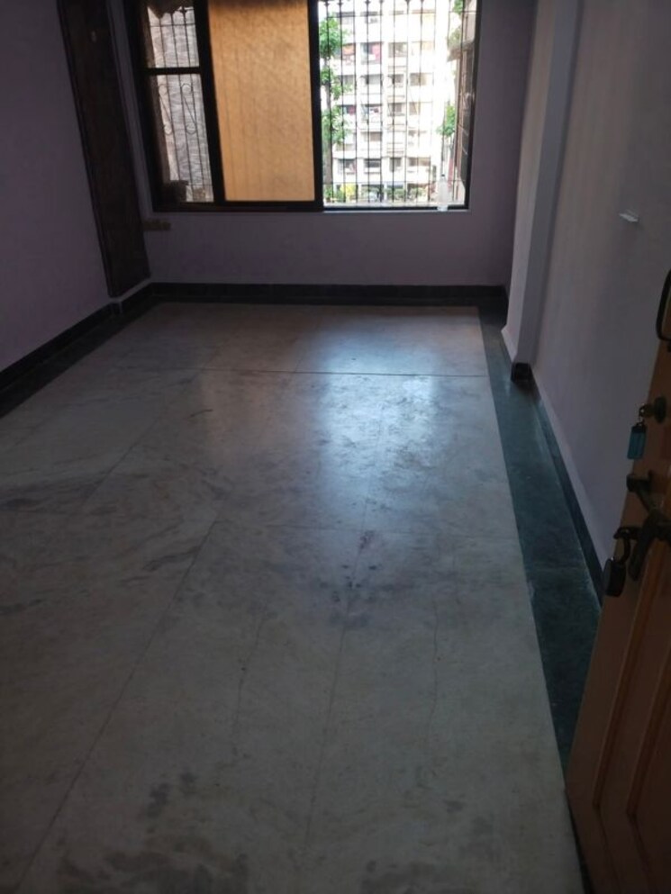 Room, kalyan west 2 Bedroom 1000 Sq.Ft. Apartment In Kalyan West Thane 9750773