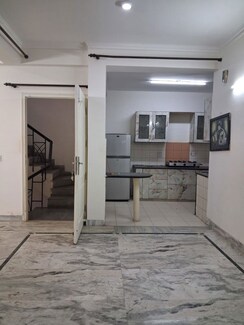 3 BHK + Pooja Room Builder Floor For Rent in Unitech South City II