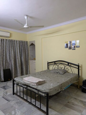 Bedroom in  Pg at Powai – for Rent