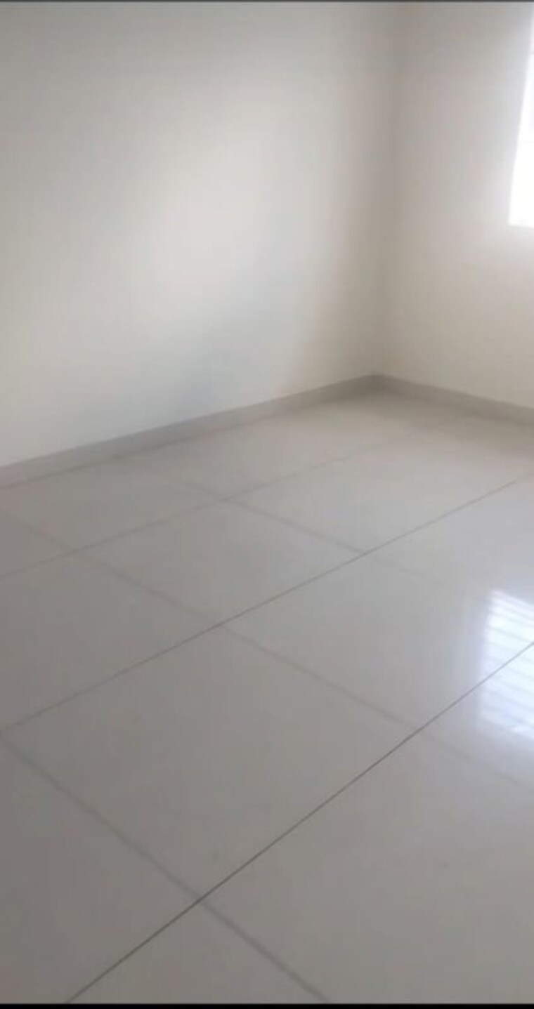 Room, sarakki main road 3 Bedroom 1852 Sq.Ft. Apartment In Sarakki Main Road Bangalore 9750816