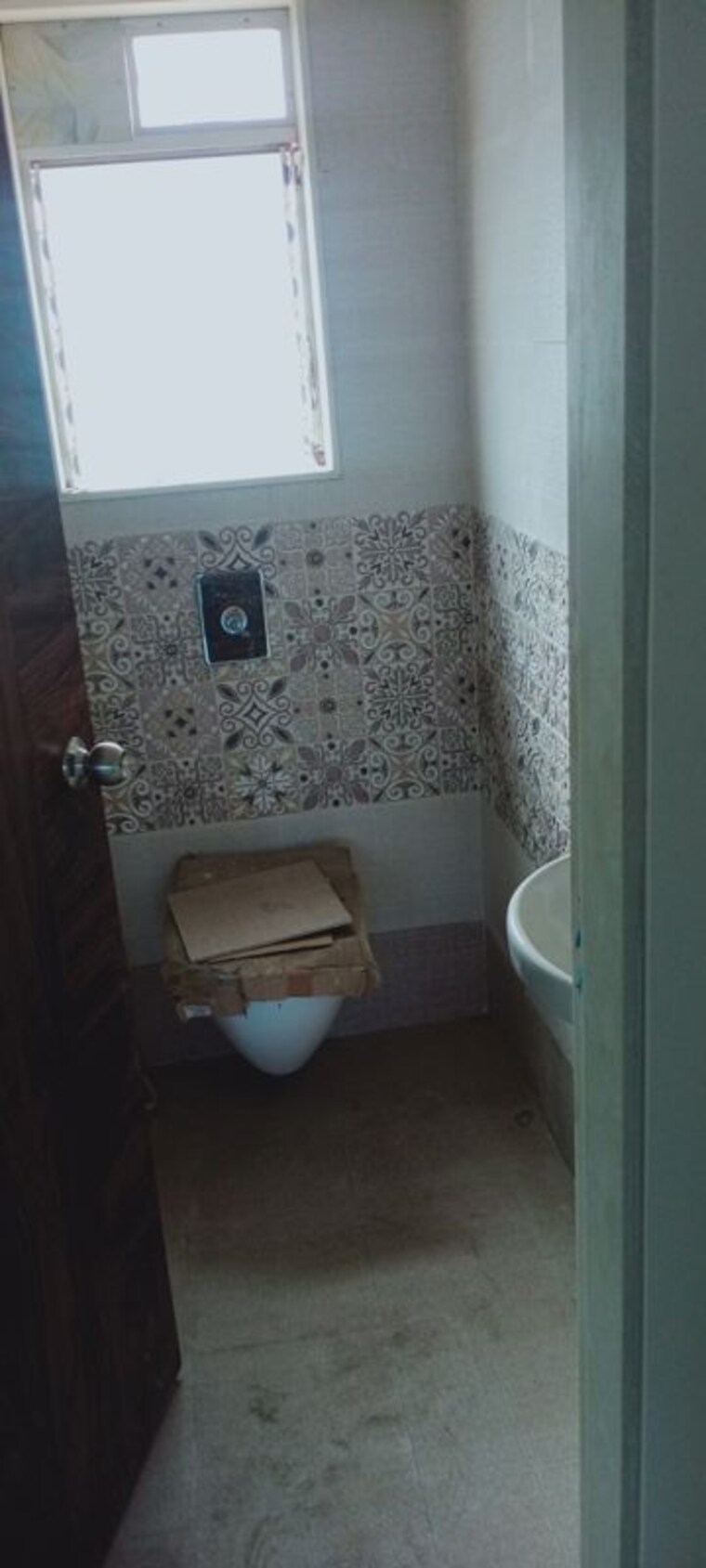 Bathroom, bindra-complex 1 Bedroom 450 Sq.Ft. Apartment In Andheri East Mumbai 9750857