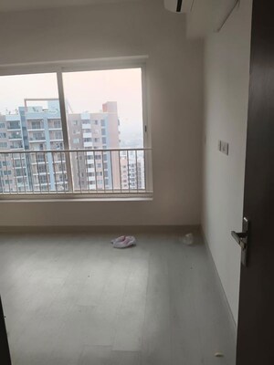Room in 3 BHK Apartment at Shapoorji Pallonji Joyville Gurgaon, Sector 102 – for Rent