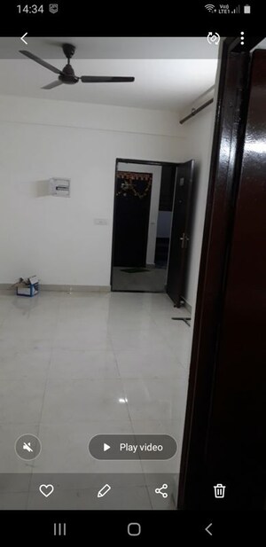 Room in 2 BHK Apartment at Signature Global The Roselia, Sector 95a – for Sale