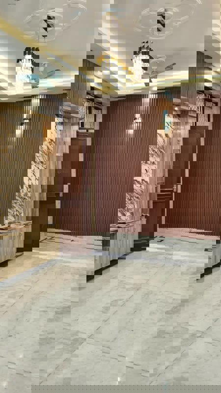 3 BHK + Pooja Room,Servant Room,Study Room,Extra Room Builder Floor For Sale in Green Fields Colony