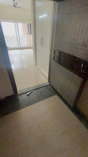 Room in 2 BHK Apartment at Shri Radha Sky Gardens, Sector 16b Greater Noida – for Rent