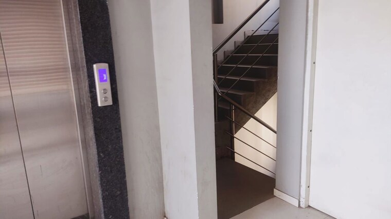 Other, pimpri Commercial Office Space 3131 Sq.Ft. In Pimpri Pune 9751001