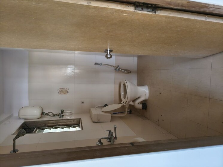 Bathroom, raj-paradise-b-wing-chs-ltd 2 Bedroom 750 Sq.Ft. Apartment In Andheri East Mumbai 9751035