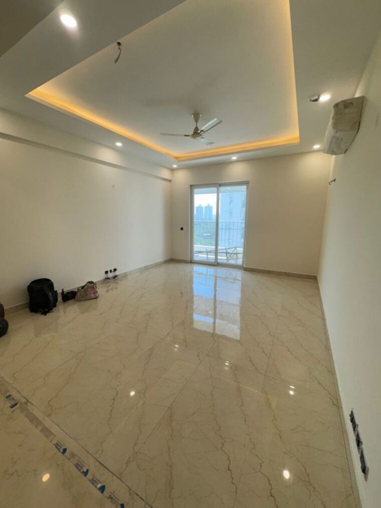 Room, 3c-lotus-300 4 Bedroom 4300 Sq.Ft. Apartment In Sector 107 Noida 9751043