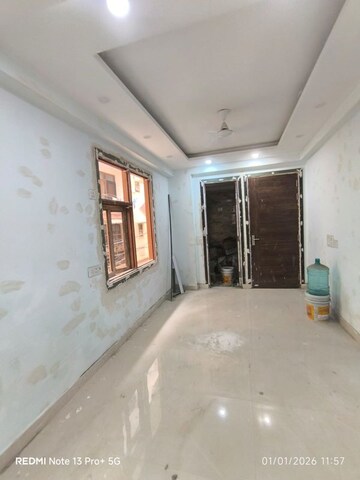 Room in 2 BHK Builder Floor at Saket – for Rent