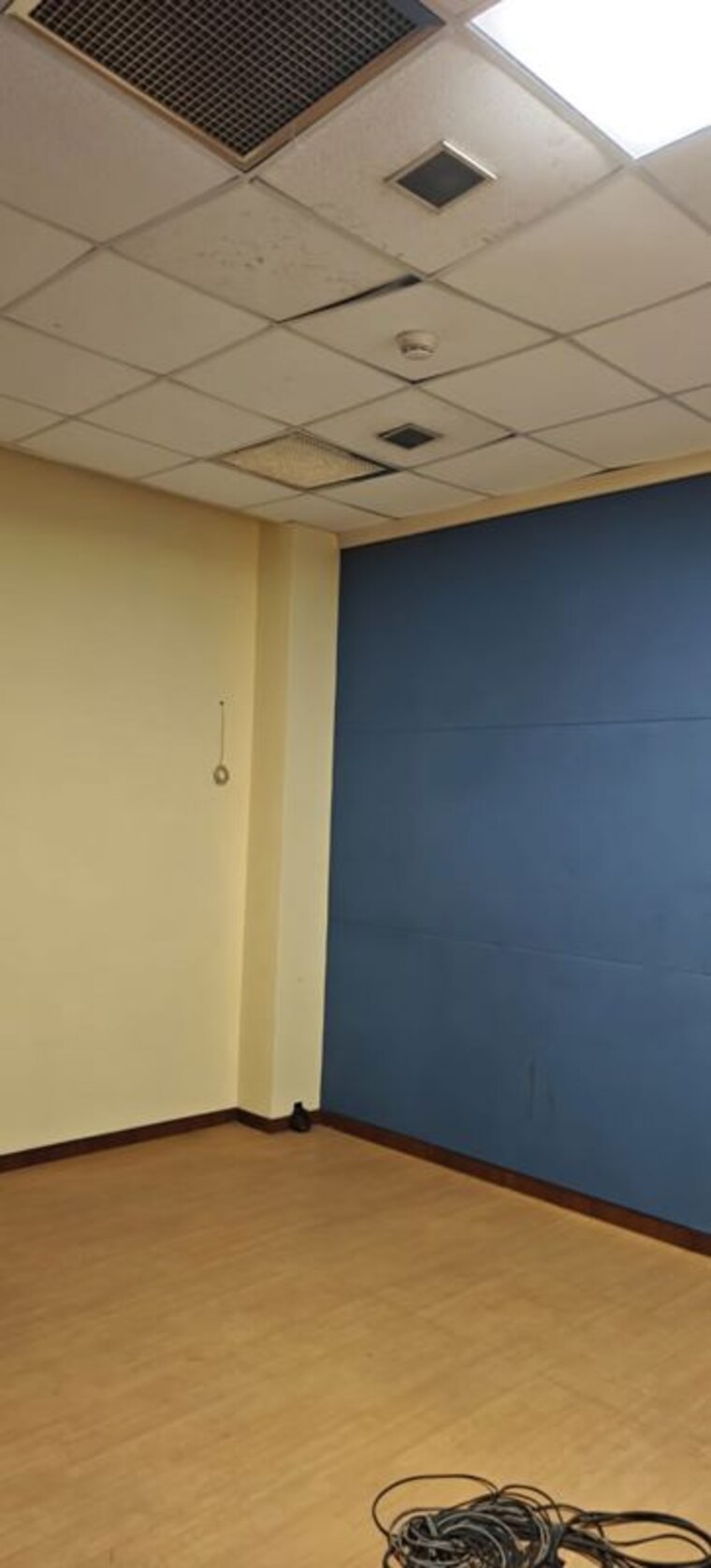 Room, gulf-adiba Commercial Office Space 2000 Sq.Ft. In Udyog Vihar Phase 2 Gurgaon 9751146