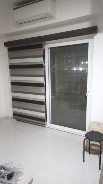 Room in 3 BHK Apartment at Adani Oyster Arcade, Sector 102 – for Rent