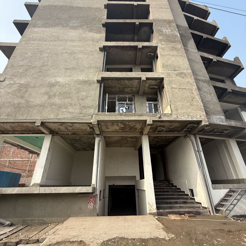 2 BHK Builder Floor For Sale in Sector 81