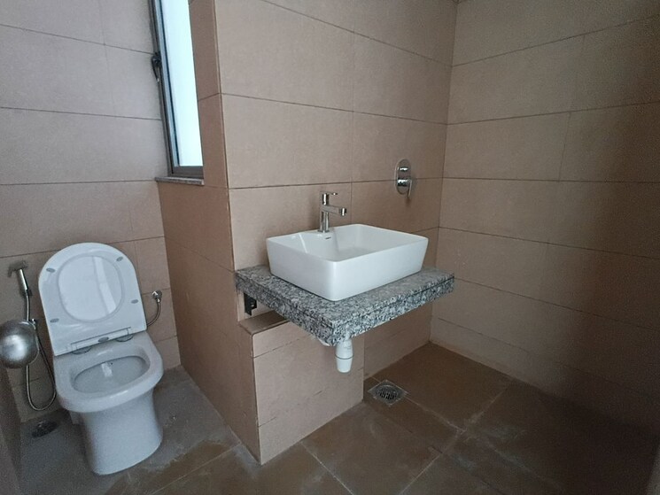 Bathroom, kalpataru-immensa 3 Bedroom 1150 Sq.Ft. Apartment In Kolshet Road Thane 9751176