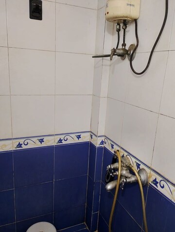 Furnished Amenities in 2 BHK Apartment at Ajmera Bhakti Park Sector I and II, Bhakti Park – for Rent