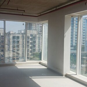 Room in  Office Space at Wadhwa The Gateway, Mulund West – for Rent