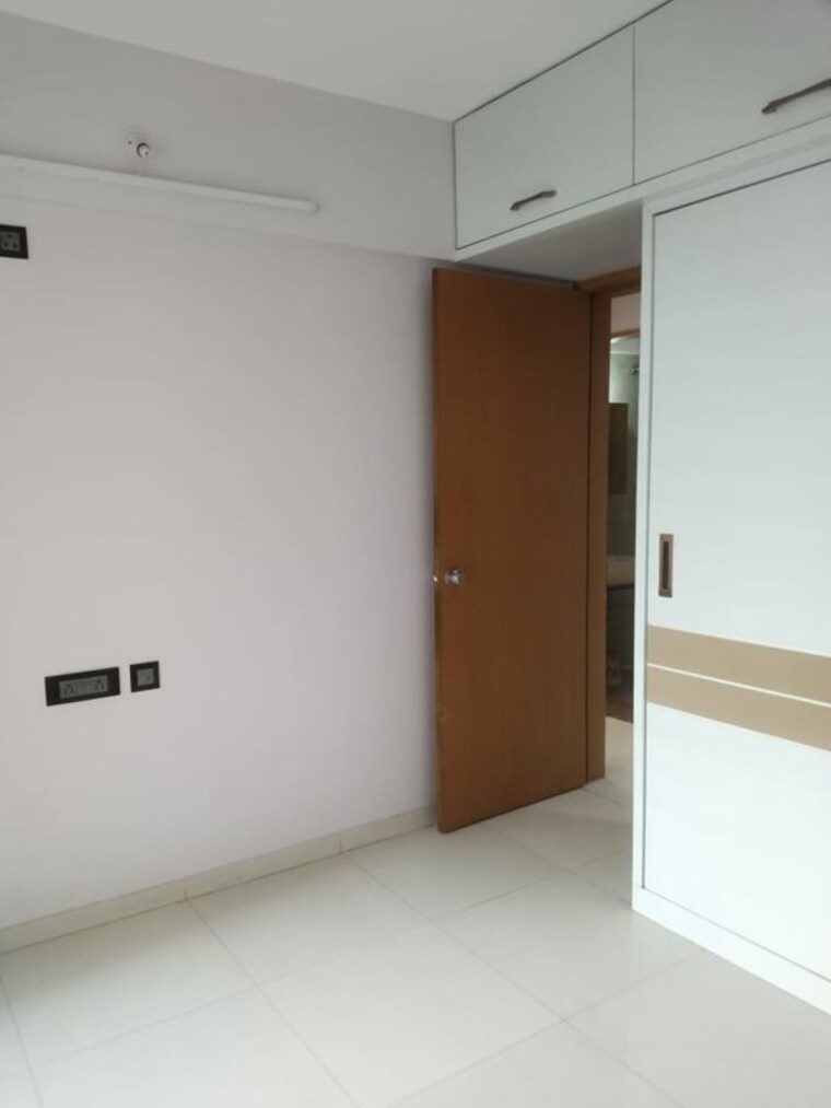 Room, shree-signature-park 2.5 Bedroom 920 Sq.Ft. Apartment In Wakad Pune 9751207