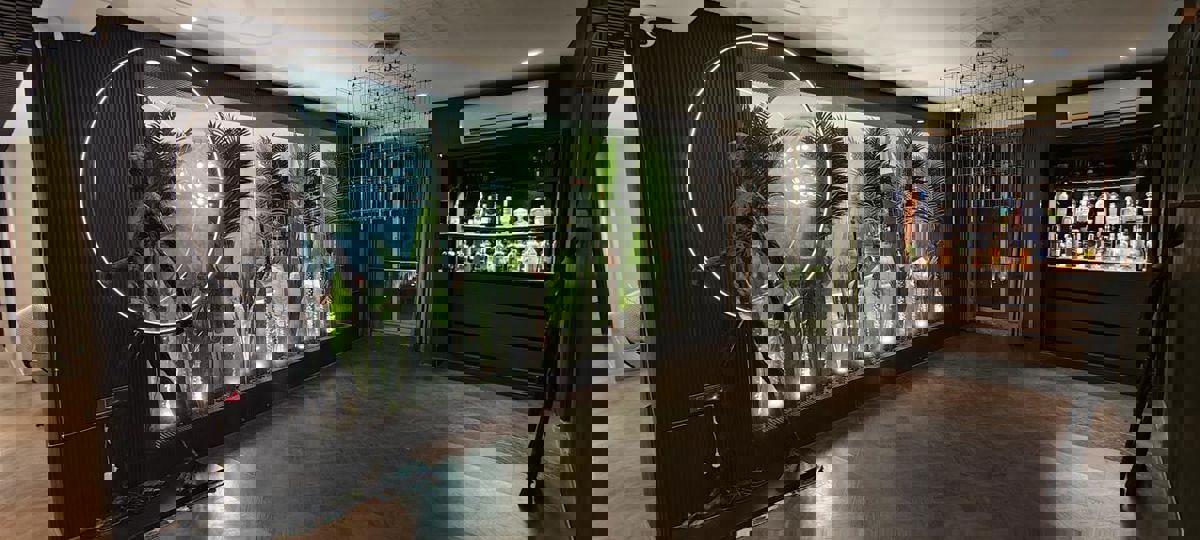 6 BHK + Pooja Room,Servant Room,Study Room,Extra Room Apartment For Sale in Pearls Gateway Tower