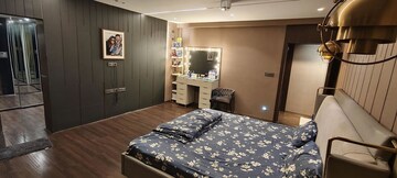 Bedroom in 6 BHK Apartment at Pearls Gateway Tower, Sector 44 – for Sale