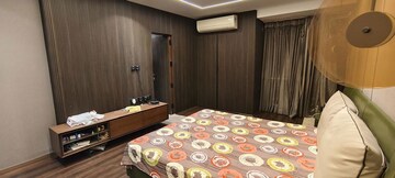 Bedroom in 6 BHK Apartment at Pearls Gateway Tower, Sector 44 – for Sale