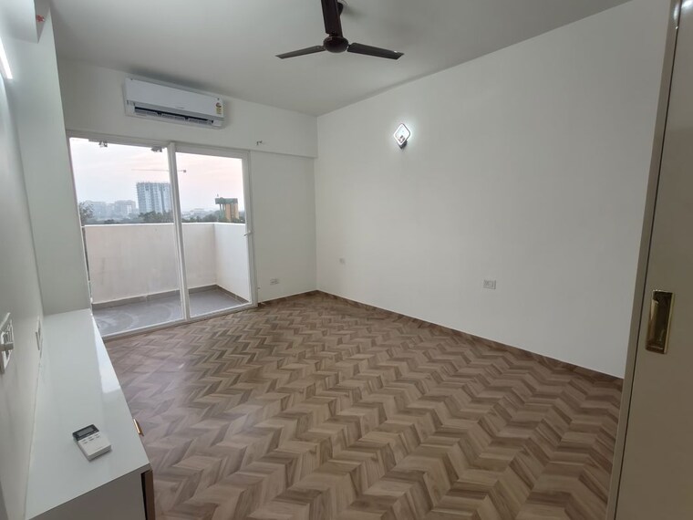 Bedroom, tulip-yellow 3 Bedroom 1704 Sq.Ft. Apartment In Sector 69 Gurgaon 9751236