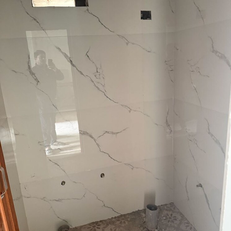 Bathroom, sector 81 3 Bedroom 1400 Sq.Ft. Builder Floor In Sector 81 Noida 9751244