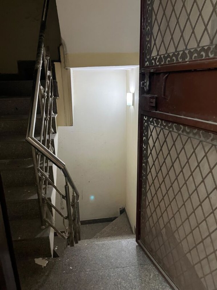 undefined, lajpat nagar i 2 Bedroom 900 Sq.Ft. Builder Floor In Lajpat Nagar I Delhi 9751251