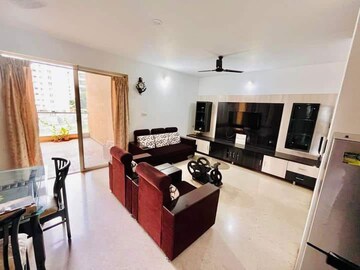 Master Bedroom in 2 BHK Apartment at Ganga Platino, Kharadi – for Rent