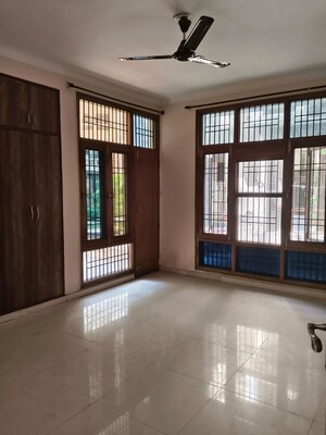 Room in 3 BHK Apartment at Vip Road – for Sale