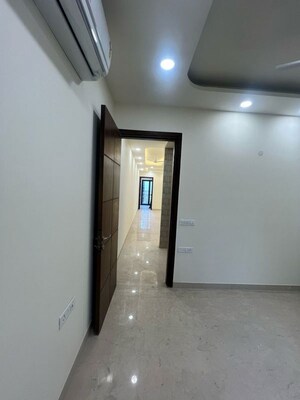Building Lobby in 2 BHK Builder Floor at Lajpat Nagar I – for Rent