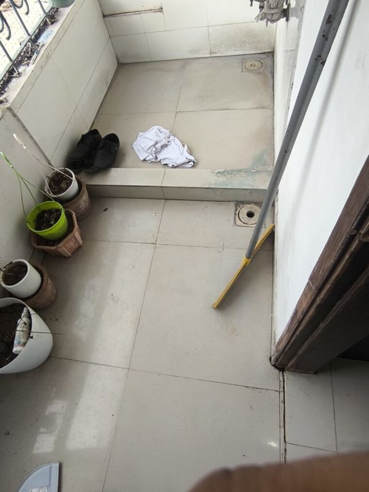 Bathroom, adajan 2 Bedroom 1285 Sq.Ft. Apartment In Adajan Surat 9751362