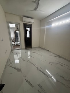 3.5 BHK + Study Room Builder Floor For Sale in Smart World Gems