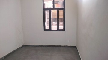Room in 3 BHK Independent House at Sector 41 – for Rent