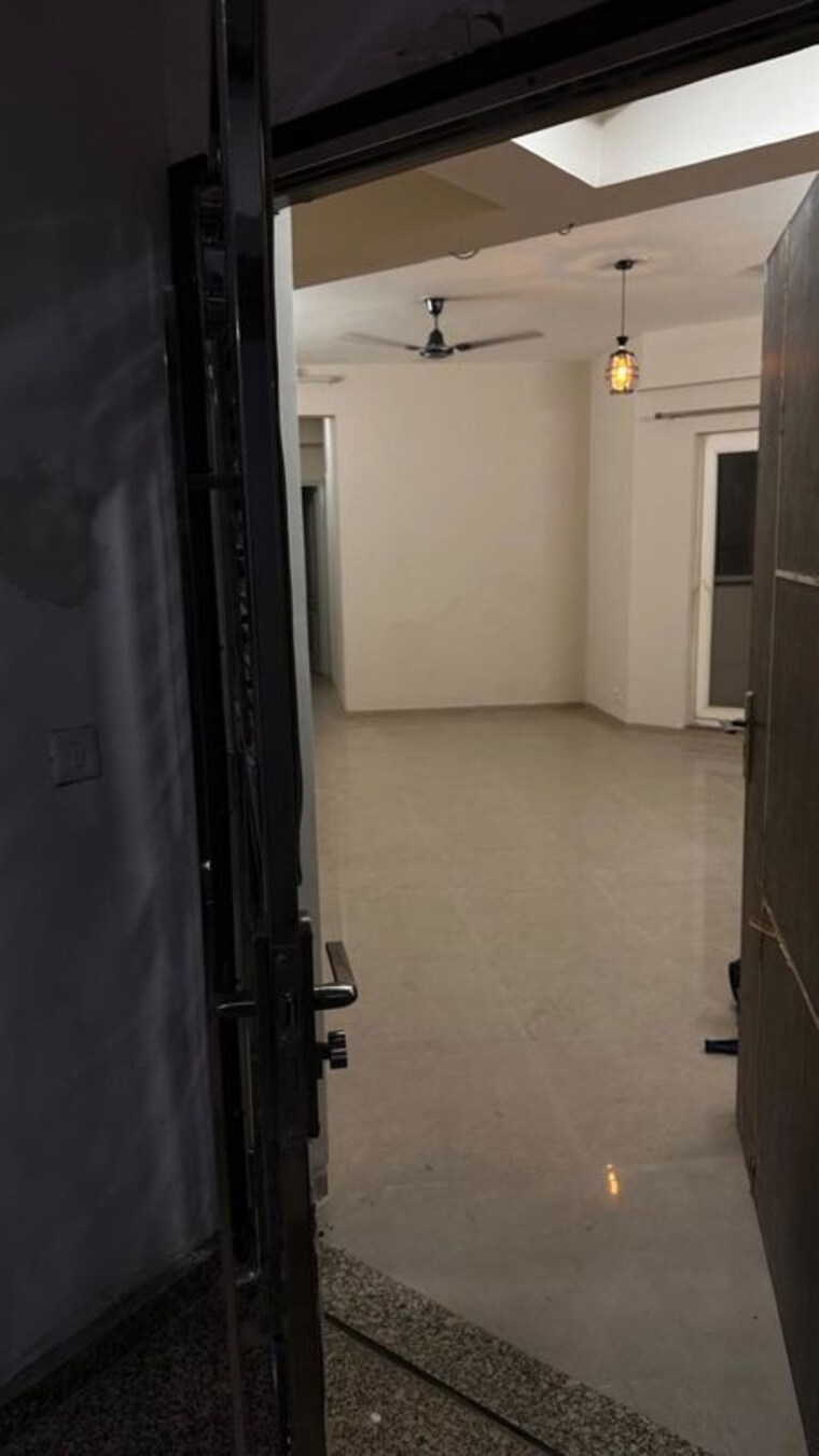 Bathroom, shri-radha-sky-park 2 Bedroom 1370 Sq.Ft. Apartment In Sector 16b Greater Noida Greater Noida 9751400