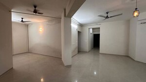 Room in 2 BHK Apartment at Shri Radha Sky Park, Sector 16b Greater Noida – for Rent
