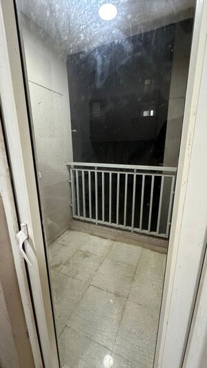 2 BHK Apartment For Rent in Shri Radha Sky Park, Sector 16b Greater Noida